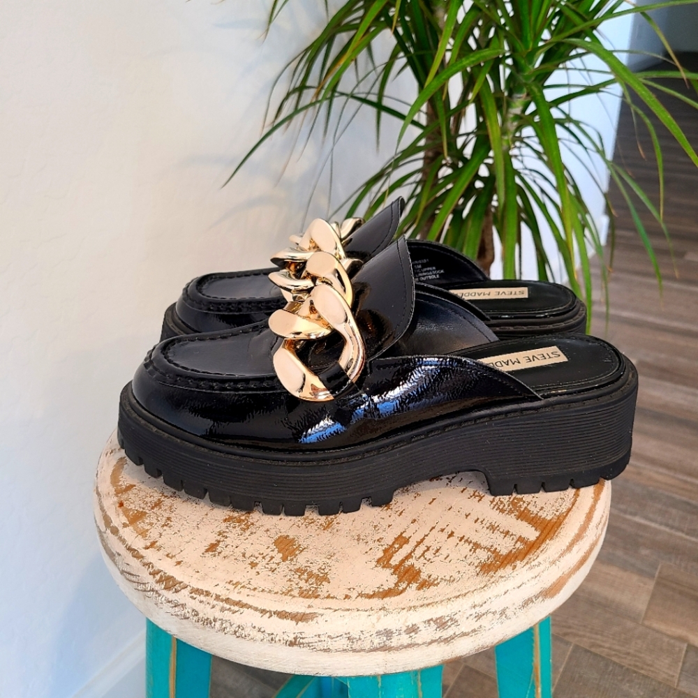 Steve Madden Shoe